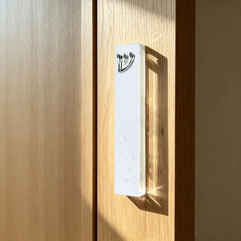 Judaica Western Wall Illustration Mezuzah Case with Silver Logo Jewish Mezuzah Scroll Holder with 3M Tape Home Decor Jewish Gift
